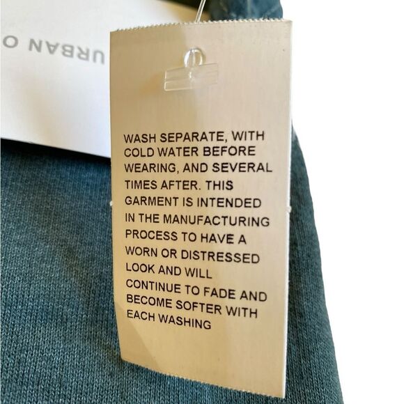 NWT Urban Outfitters Golden Hour NYC Basketball Champs Sweatshirt Size M/L Retro - Picture 15 of 15